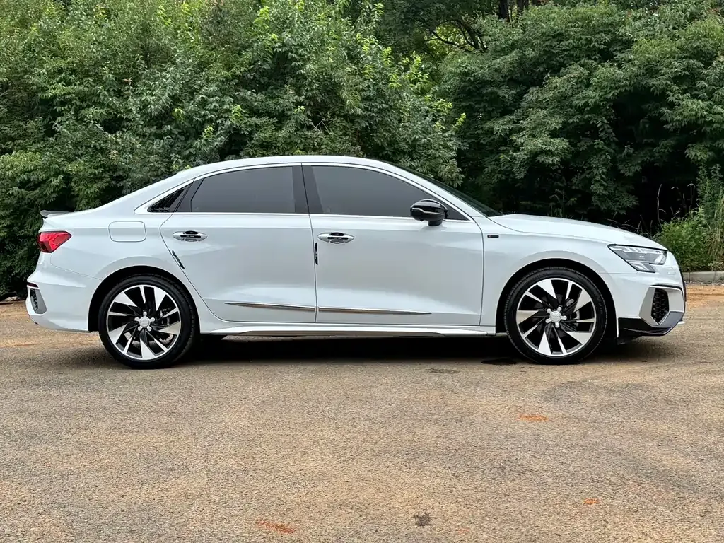 Audi A3 — фото 9