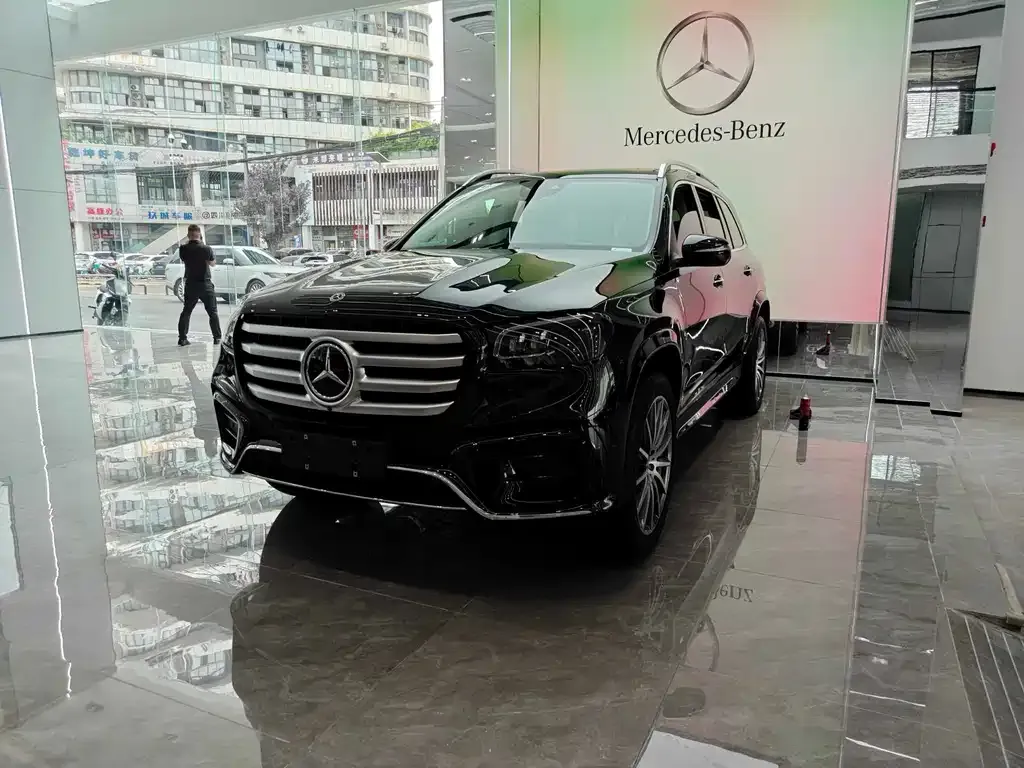 Mercedes-Benz GLS — фото 1