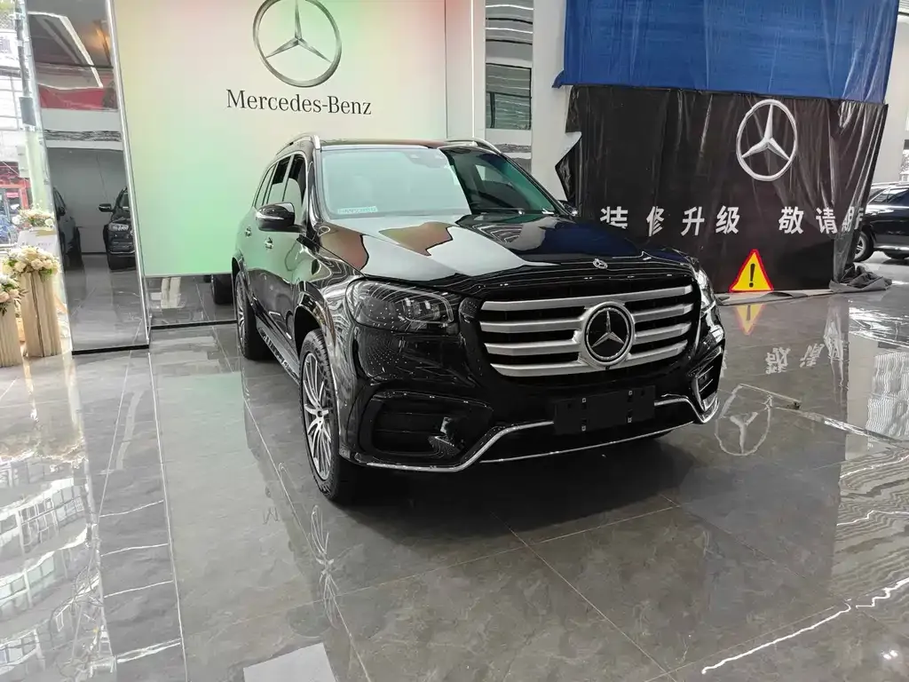 Mercedes-Benz GLS — фото 6
