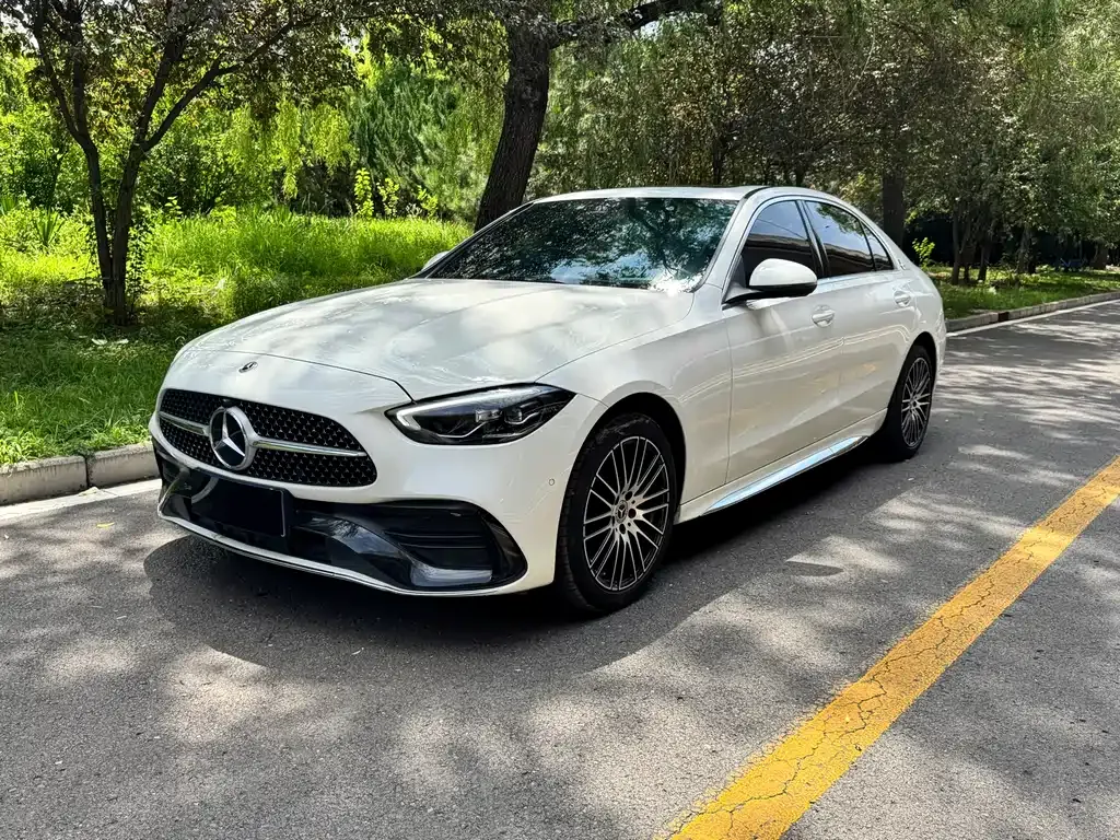 Mercedes-Benz C-Class — фото 1