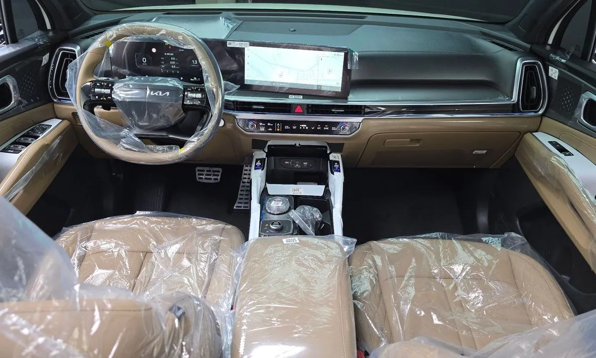 Kia Sorento — фото 10