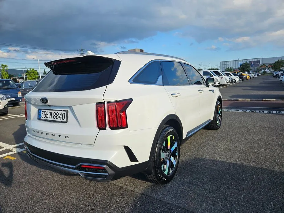 Kia Sorento — фото 3