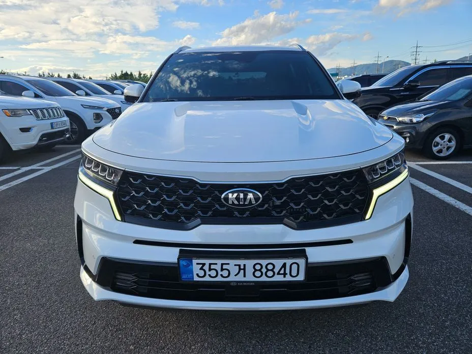 Kia Sorento — фото 7