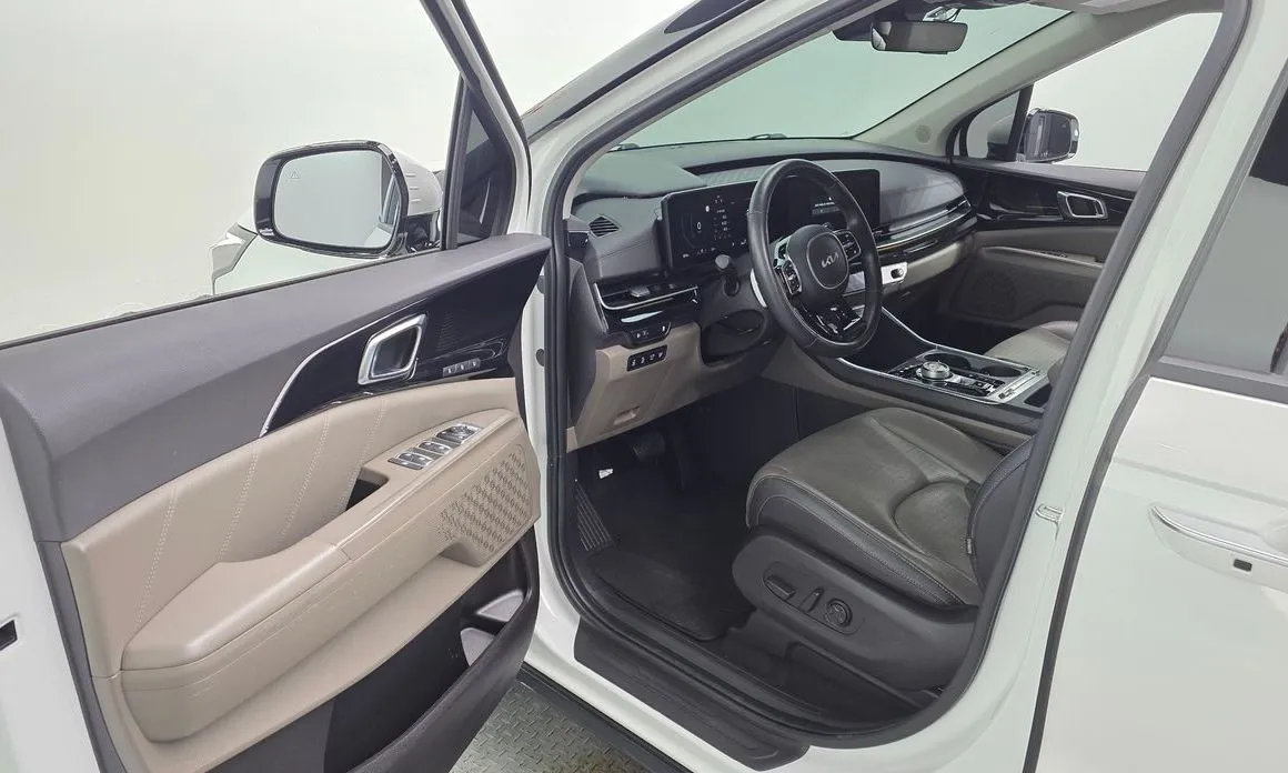 Kia Carnival — фото 4