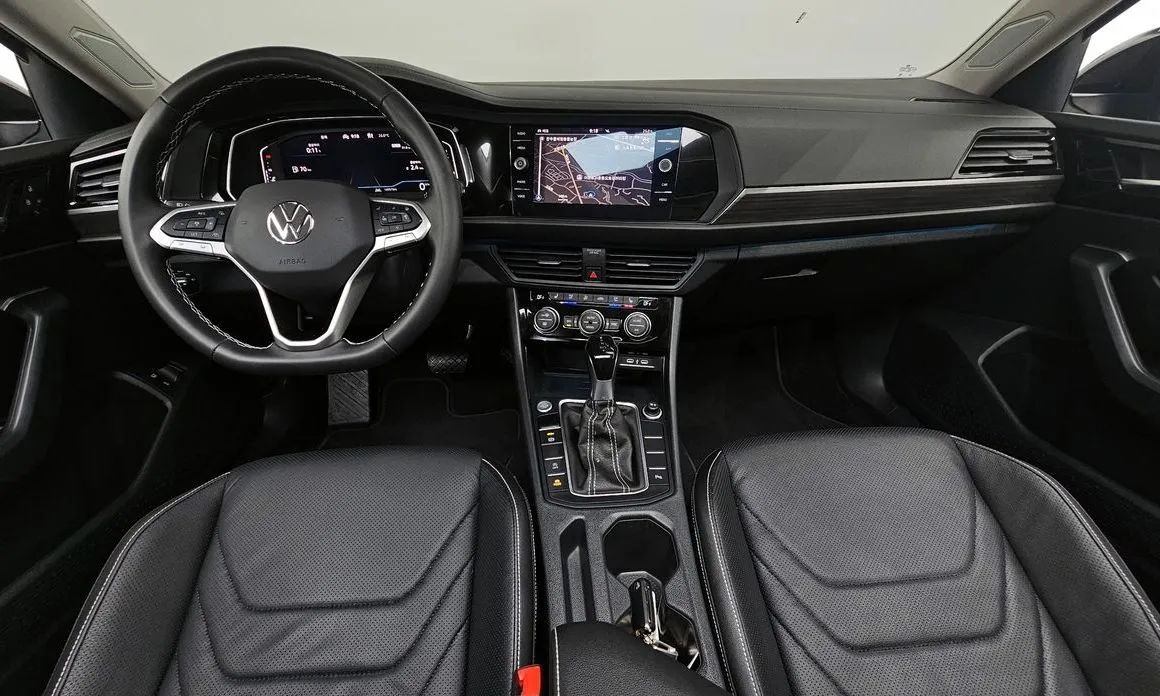 Volkswagen Jetta — фото 5