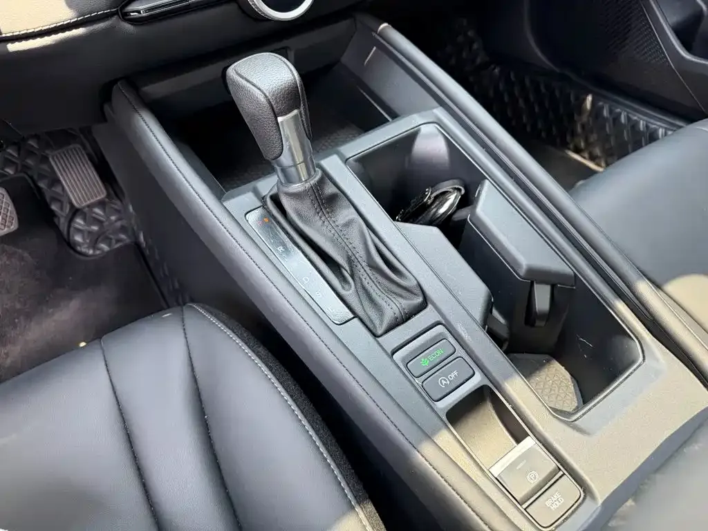 Honda Accord — фото 5