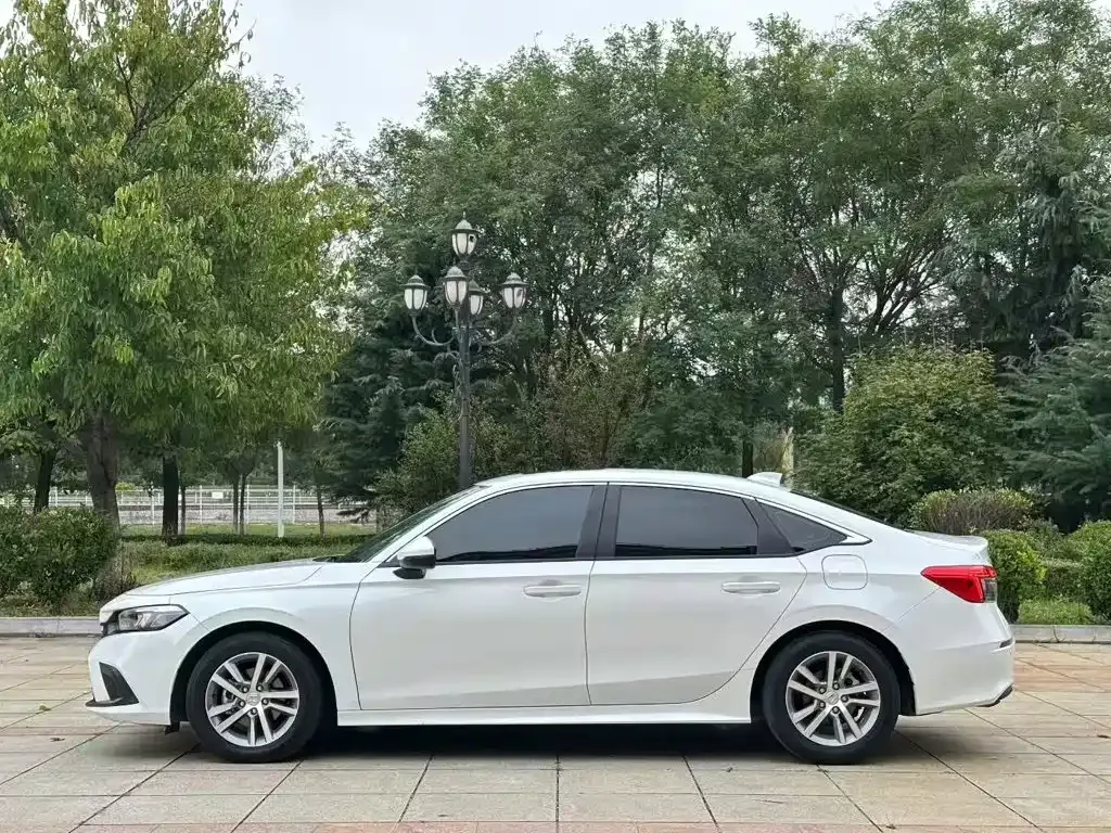 Honda Civic — фото 10