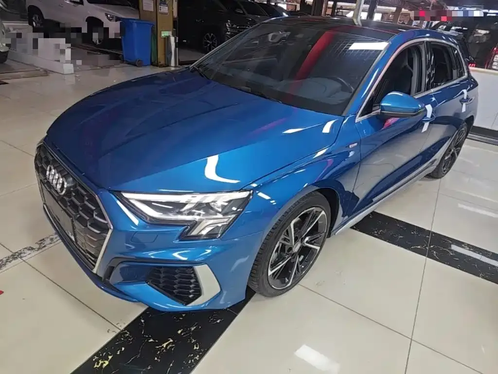 Audi A3 — фото 1