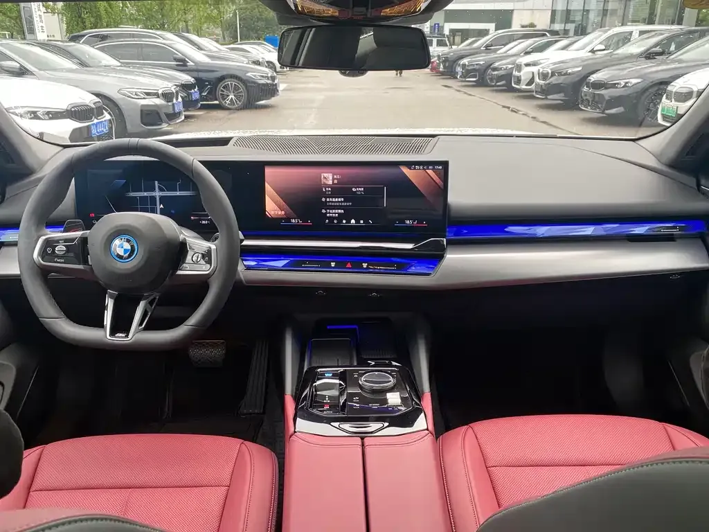 BMW i5 — фото 6