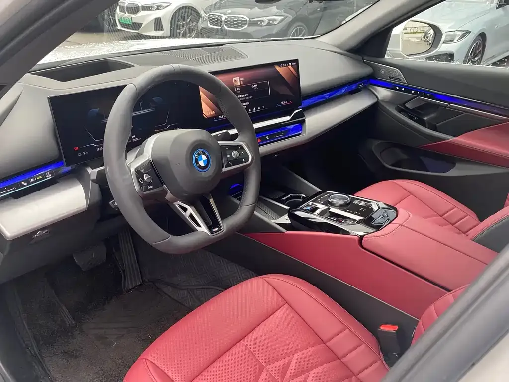BMW i5 — фото 2