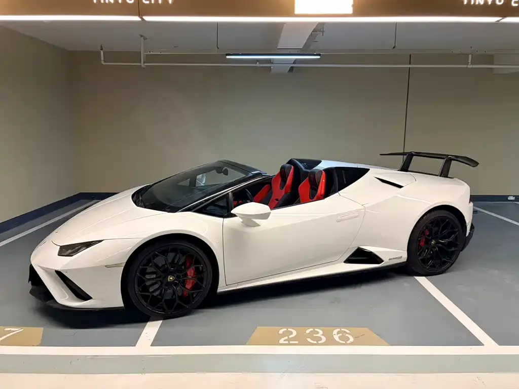 Lamborghini Huracan — фото 1