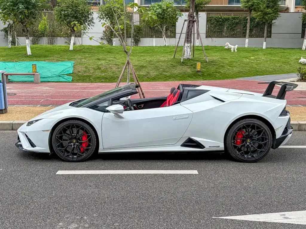 Lamborghini Huracan — фото 10