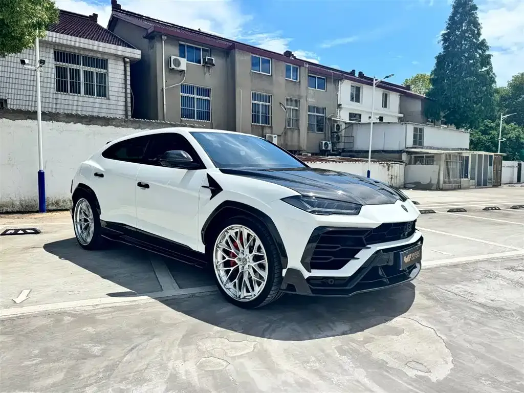 Lamborghini Urus — фото 8