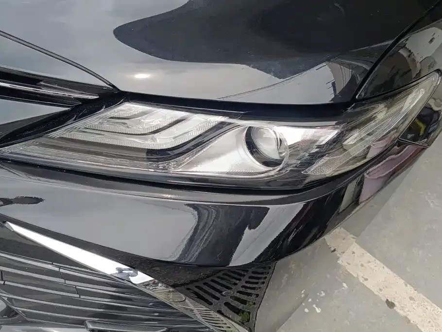 Toyota Camry — фото 6