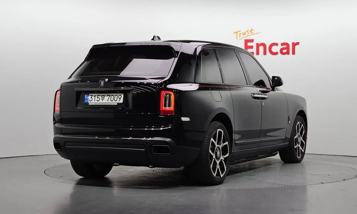 Rolls-Royce Cullinan 2022 из KR, фото 8