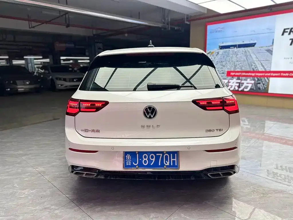 Volkswagen Golf — фото 5