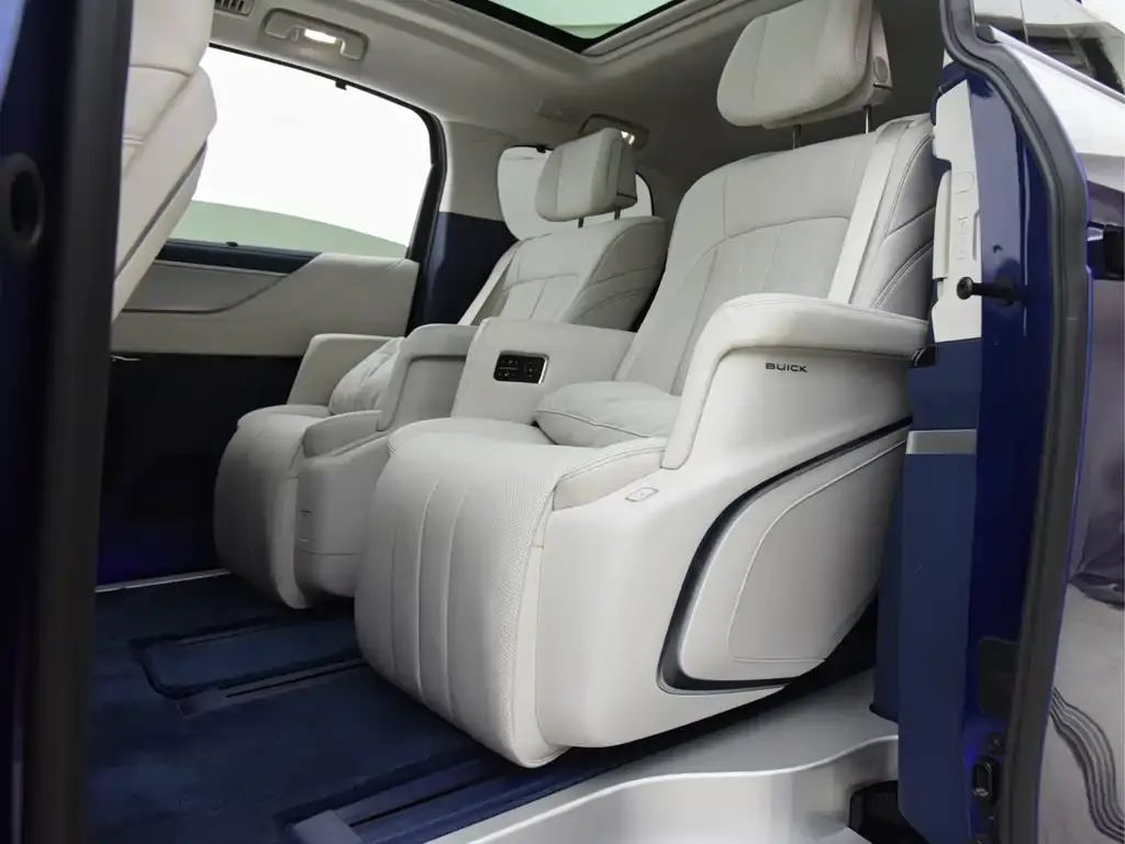 Buick GL8 Hybrid — фото 4