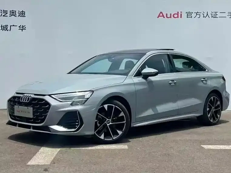 Audi A3 — фото 1