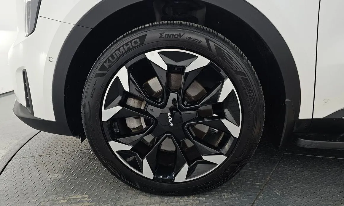 Kia Sorento — фото 4