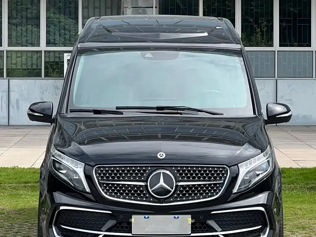 Mercedes-Benz V-Class — фото 8