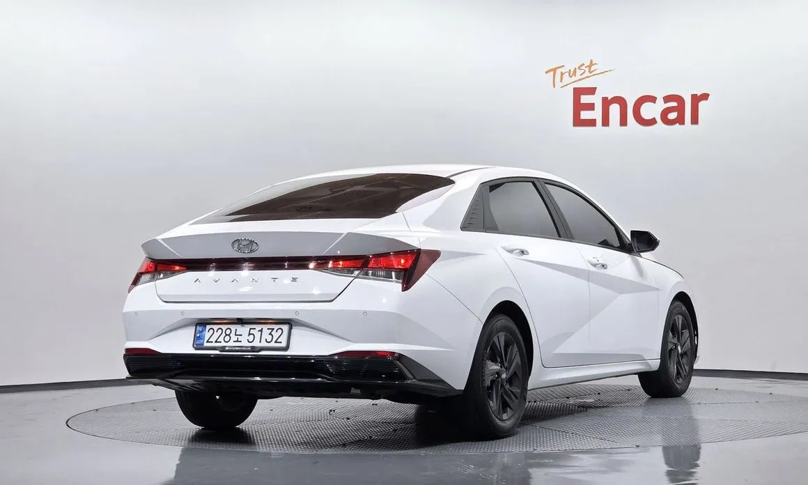Hyundai AVANTE — фото 6