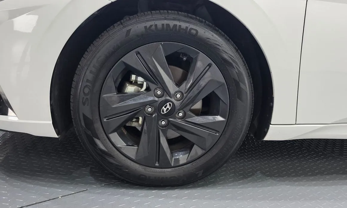Hyundai AVANTE — фото 7