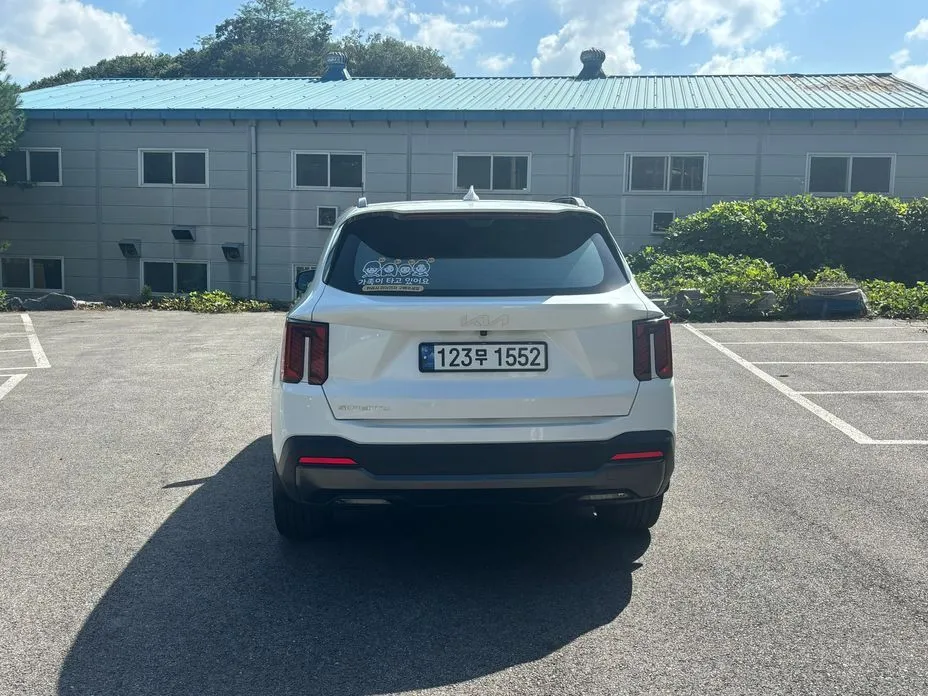 Kia Sorento — фото 10