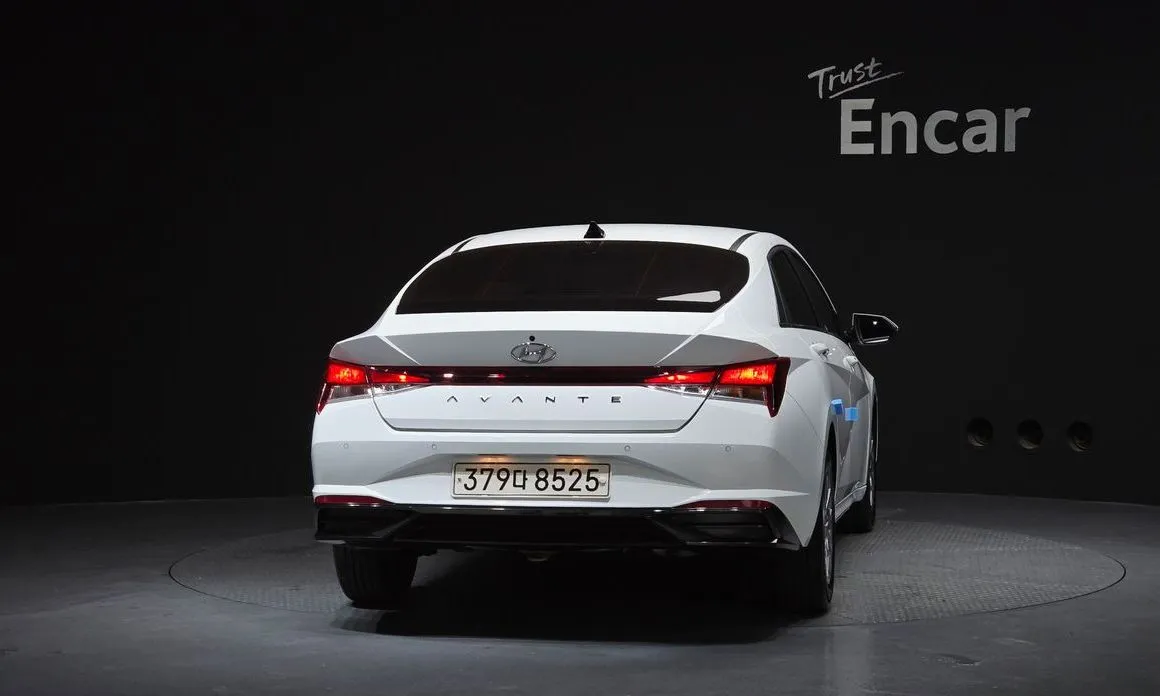 Hyundai AVANTE — фото 2