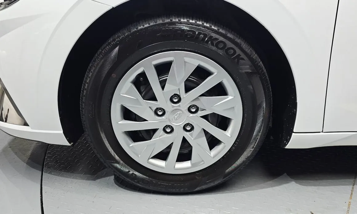 Hyundai AVANTE — фото 10