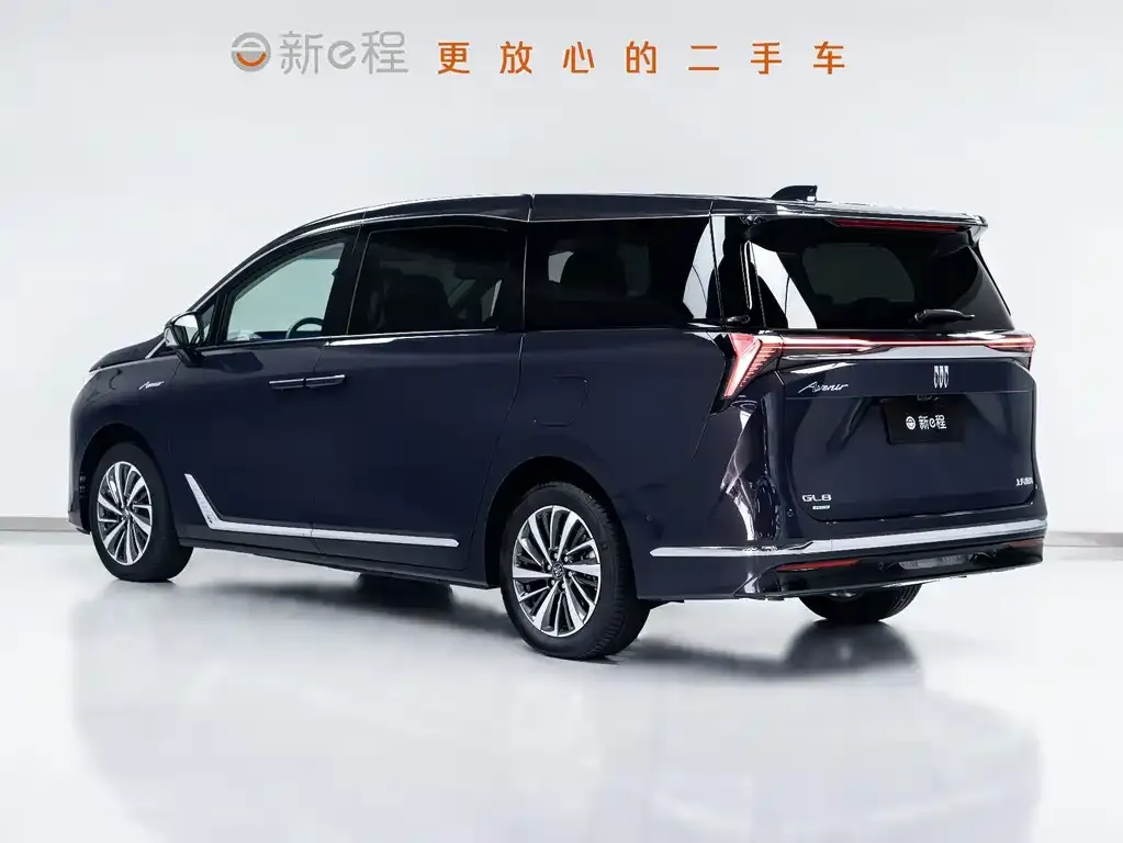 Buick GL8 Hybrid — фото 4