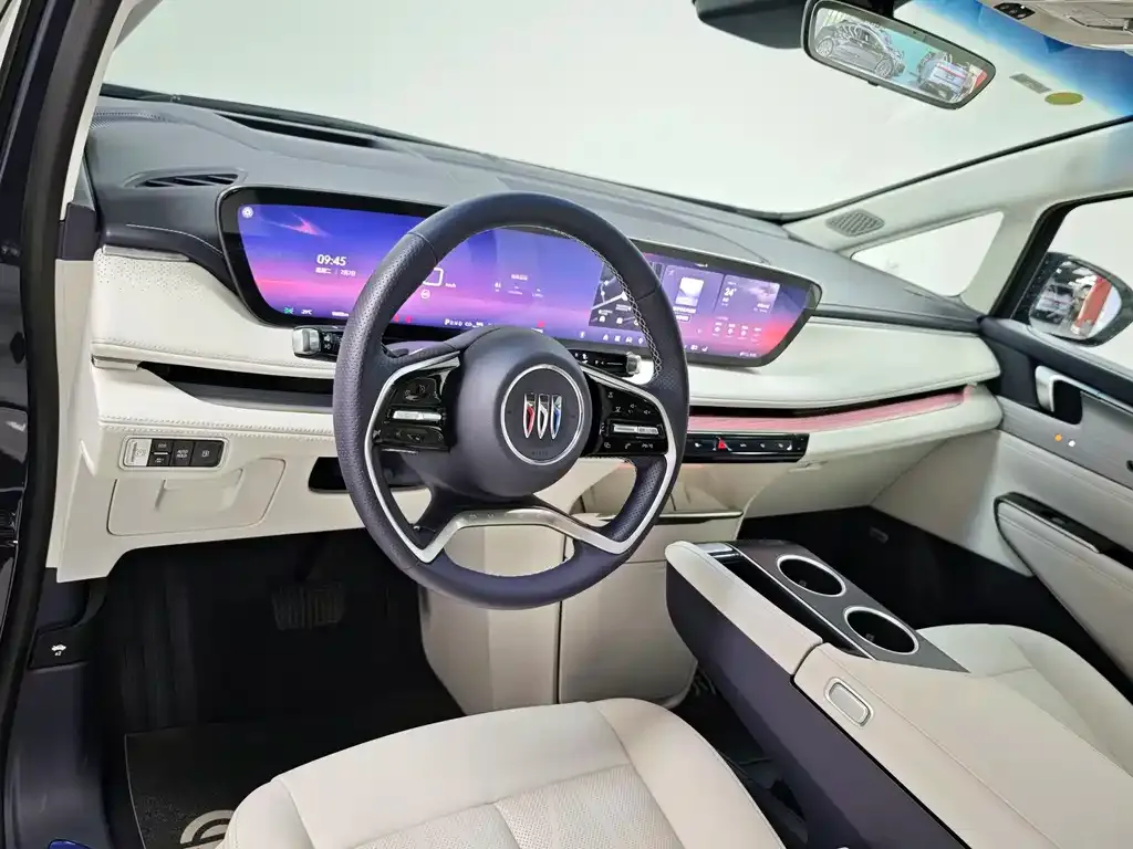 Buick GL8 Hybrid — фото 10