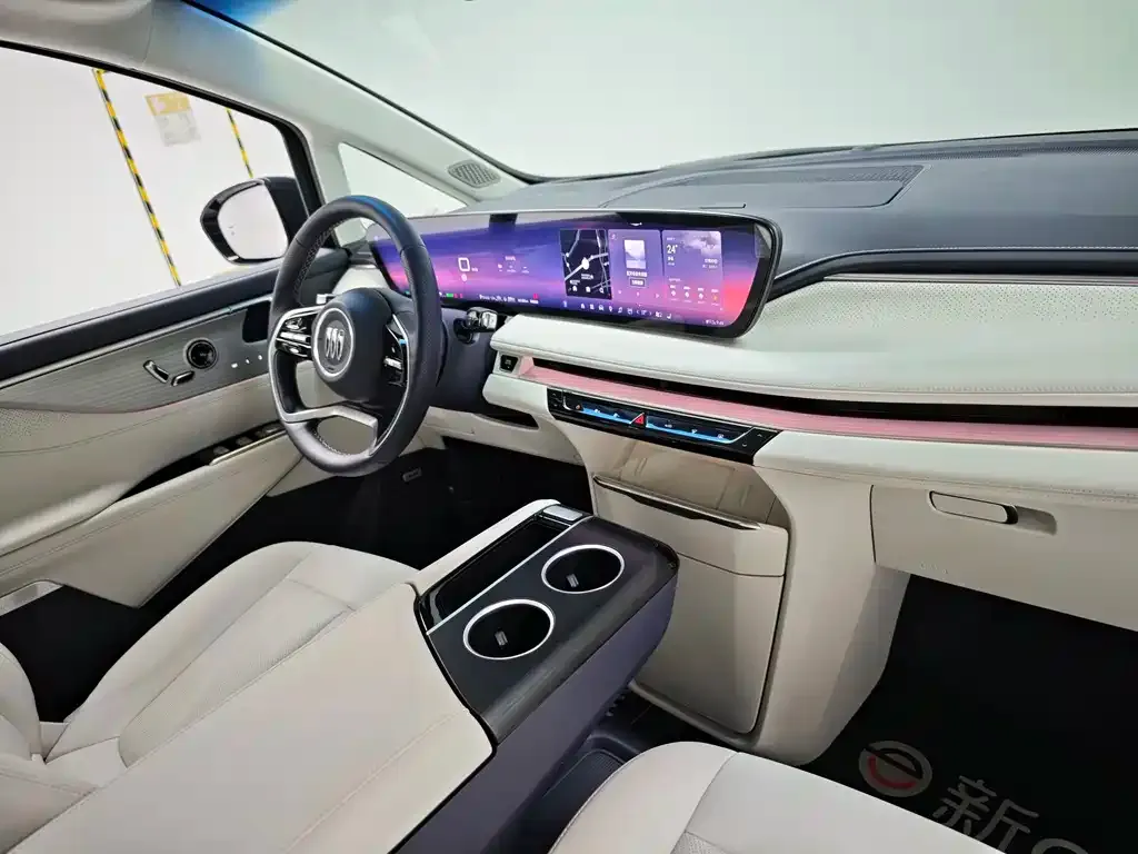 Buick GL8 Hybrid — фото 6