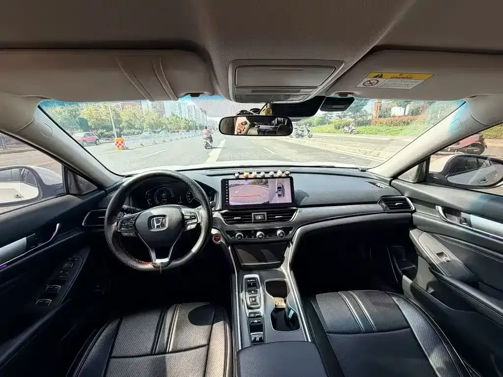 Honda Accord — фото 6