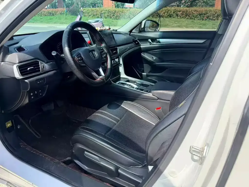 Honda Accord — фото 2