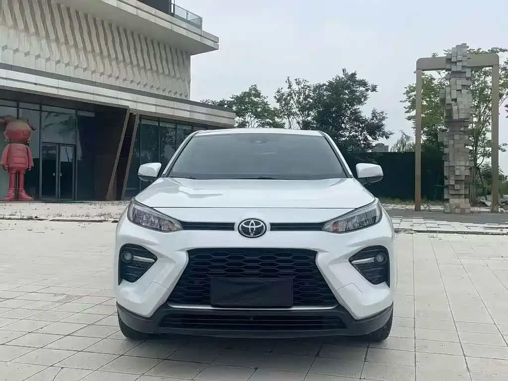 Toyota Wildlander — фото 7