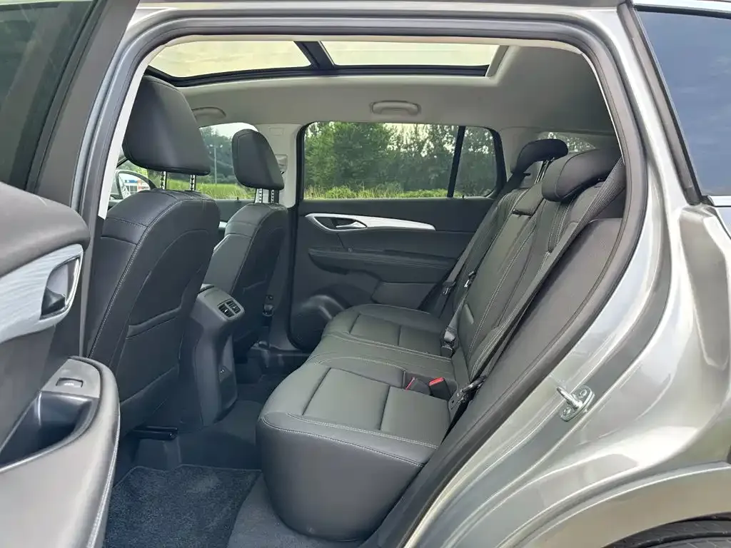 Buick Envision Plus — фото 2