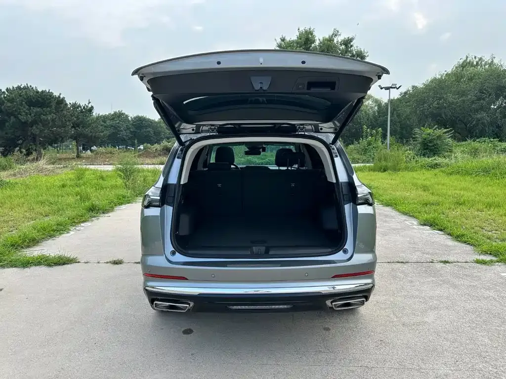 Buick Envision Plus — фото 7