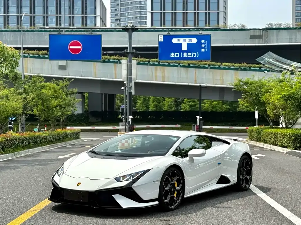 Lamborghini Huracan — фото 8