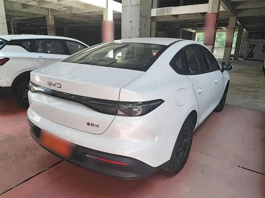 BYD Seal 05 DM-i 2026 из CN, фото 3