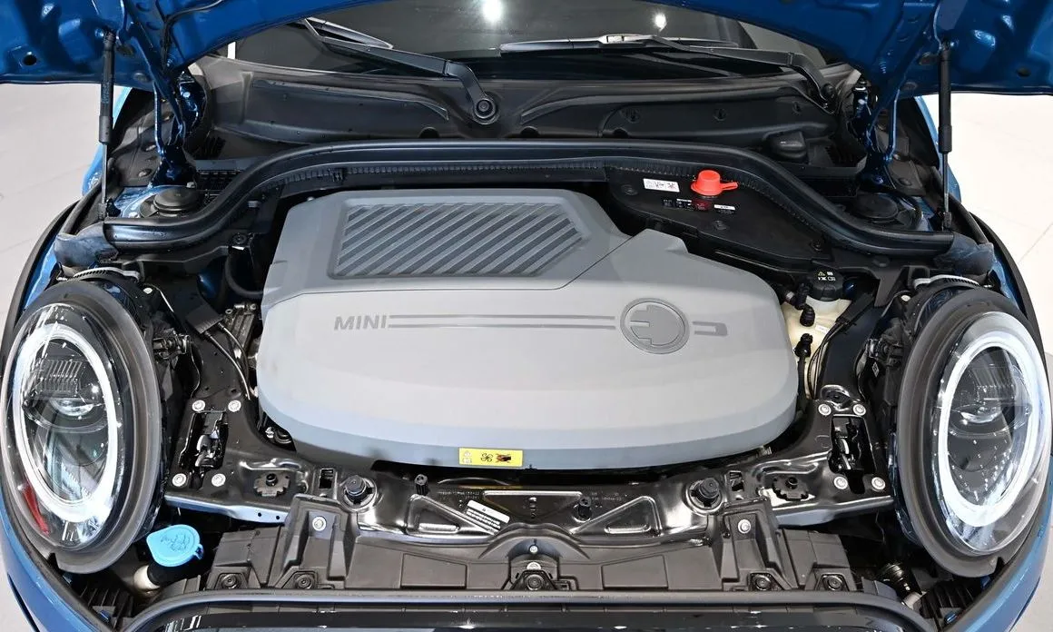 Mini Cooper 2024 из KR, фото 8