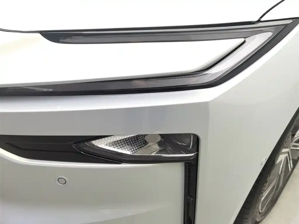 Toyota Platinum 7 — фото 2