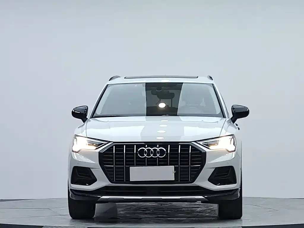 Audi Q3 — фото 3