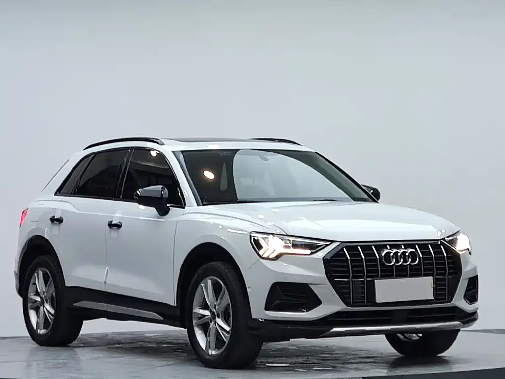 Audi Q3 — фото 4