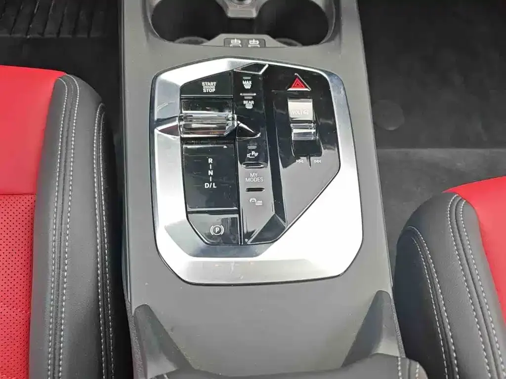 BMW 2 Series 2025 из CN, фото 4