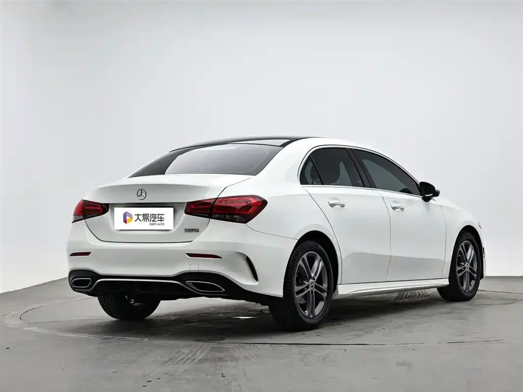 Mercedes-Benz A-Class — фото 7