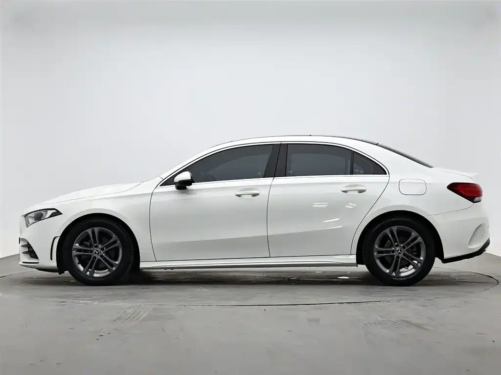 Mercedes-Benz A-Class — фото 4