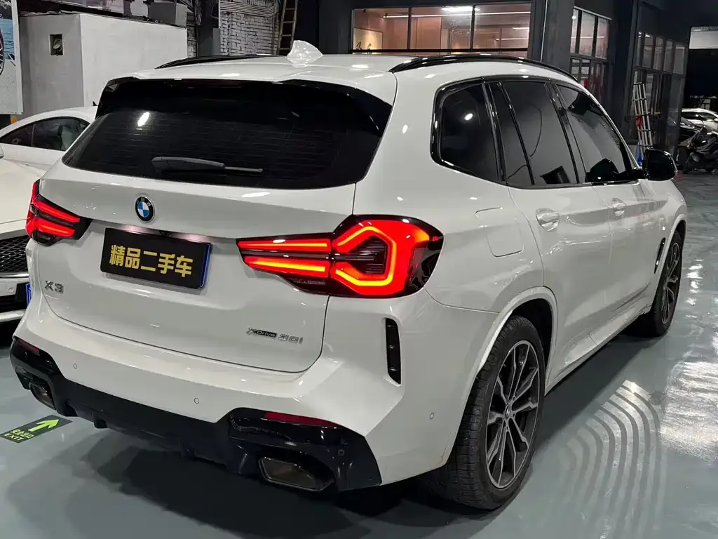 BMW X3 — фото 9