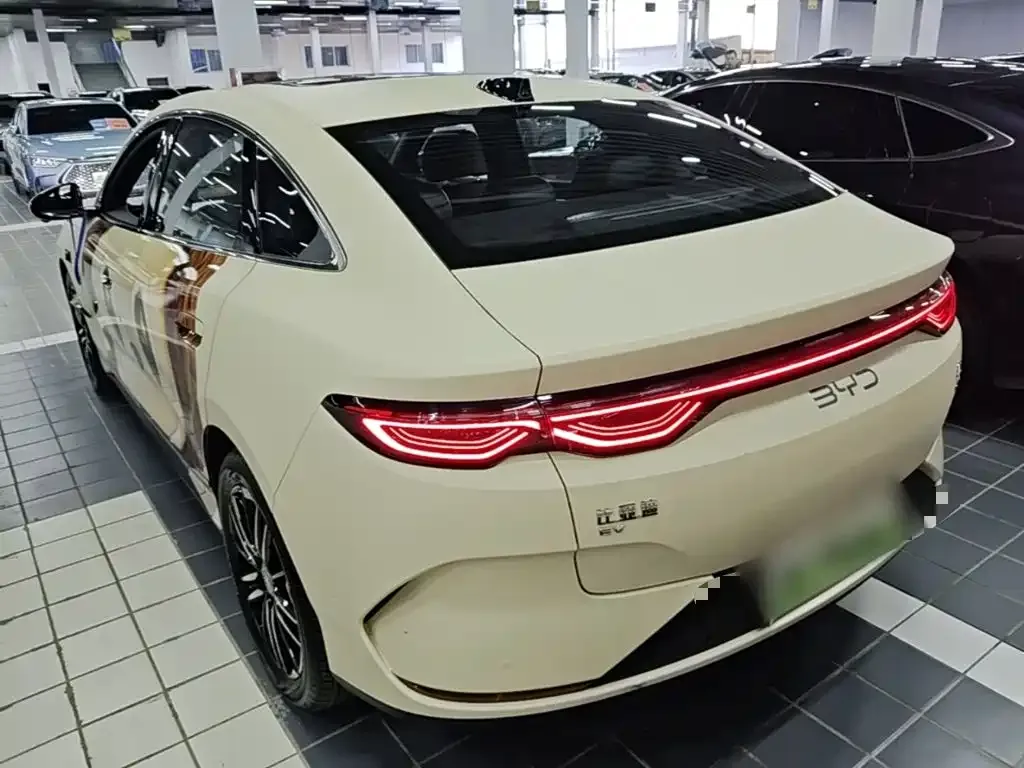 BYD Qin L — фото 7