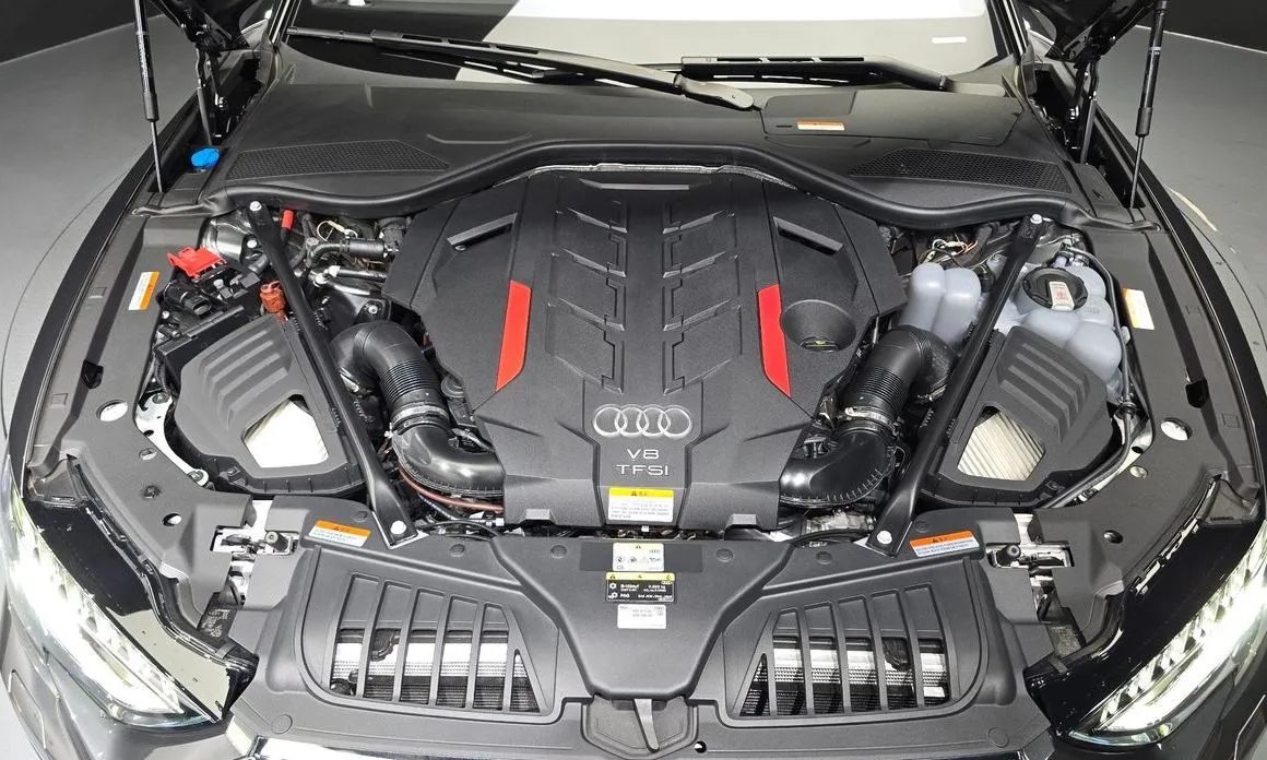 Audi S8 2025 из KR, фото 10