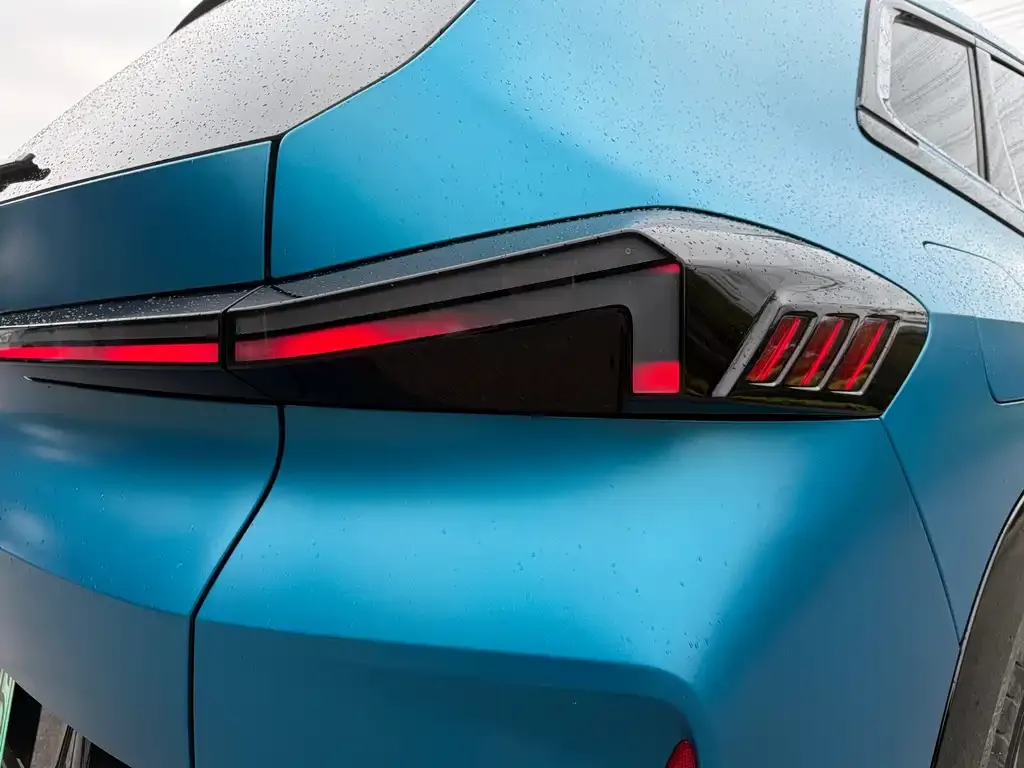 BMW XM — фото 2